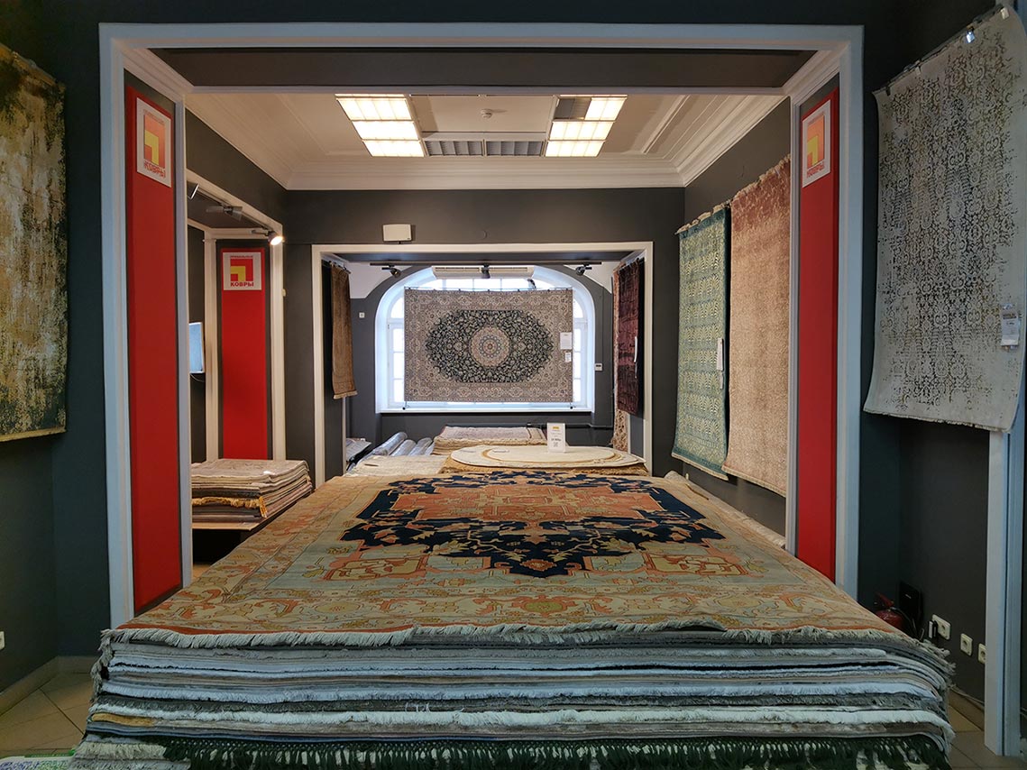 Салон «Kover.ru - правильные ковры» в ТЦ «Большой Гостиный Двор»