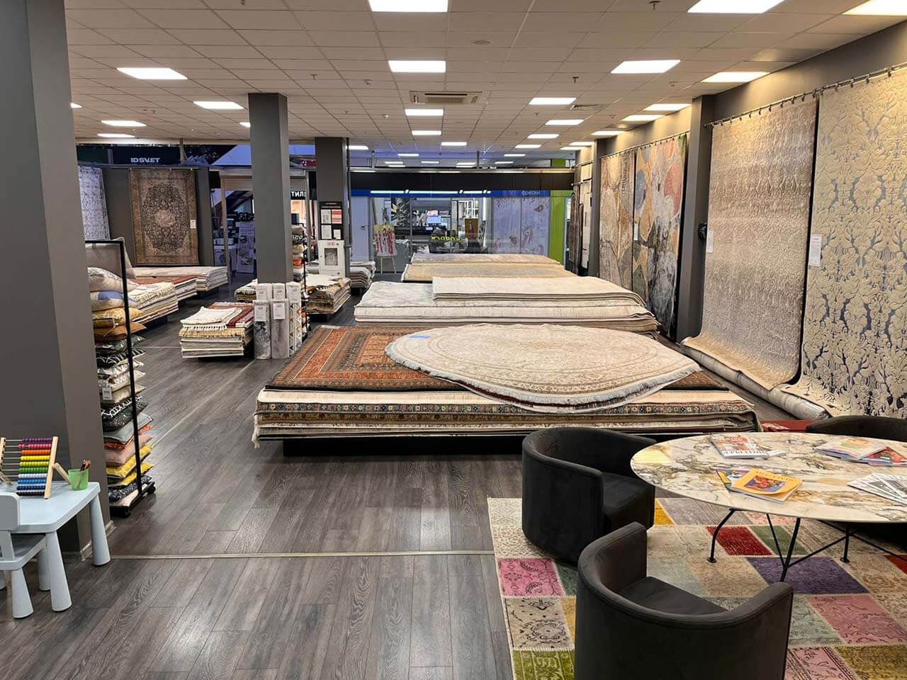 Салон «Мир Ковров | Kover.ru» в ТВК «Большая Медведица»
