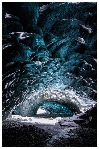 Ледяные пещеры Ватнайёкюдль