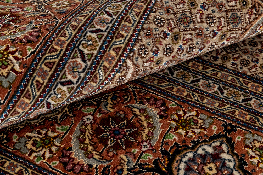 Иранский ковёр из шерсти и шёлка «TABRIZ MAHI» 13-179-IR