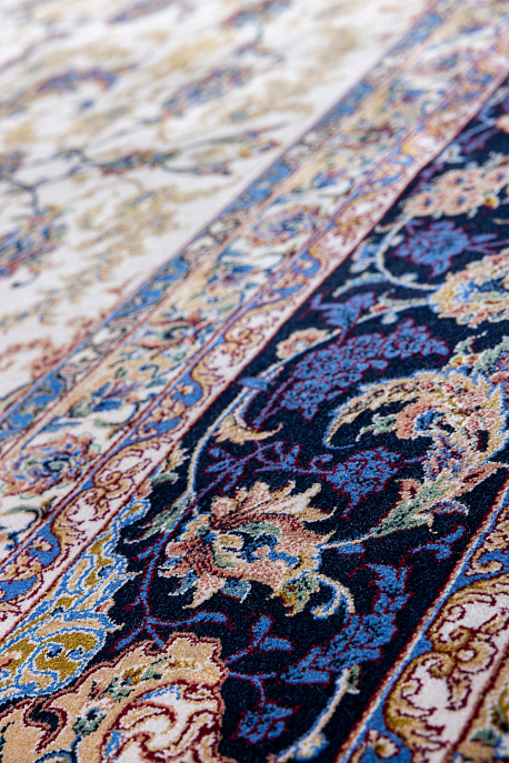Иранский ковёр из шёлка и модала «QUM PERSIAN» 623-CRM
