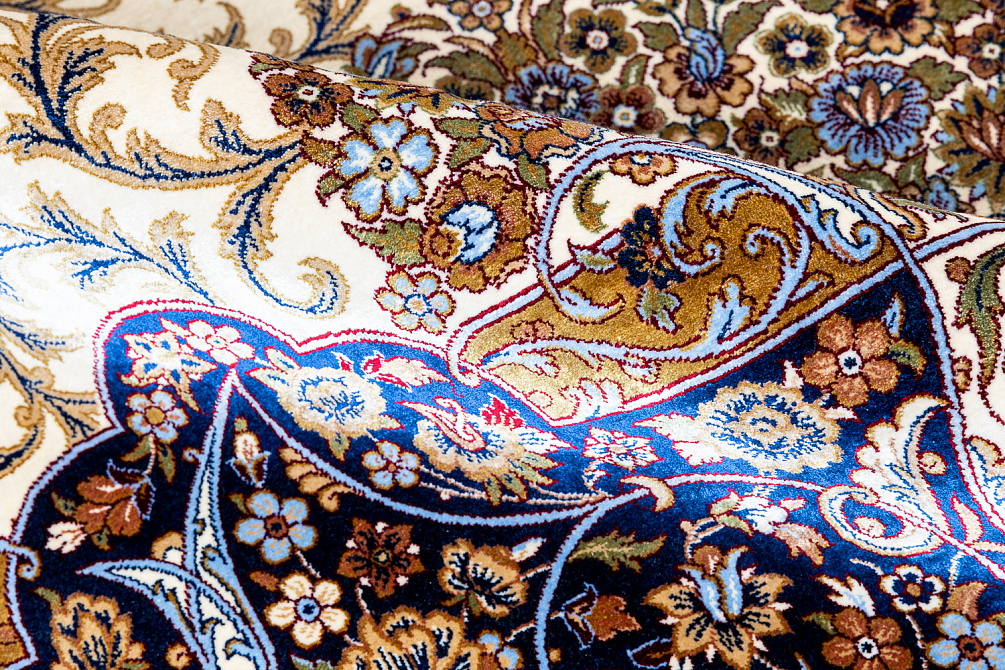 Иранский ковёр из шёлка и модала «MASTERPIECE QUM» 006-21-N0URI