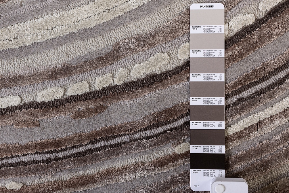 Индийский ковер из шерсти, бамбукового шёлка и хлопка «KUMO» BLK-01