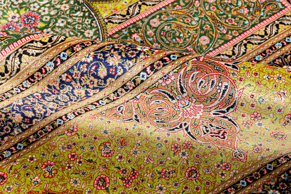 Иранский ковер из шёлка и модала «MASTERPIECE QUM» 007-23-JAMSHIDI Almon Green