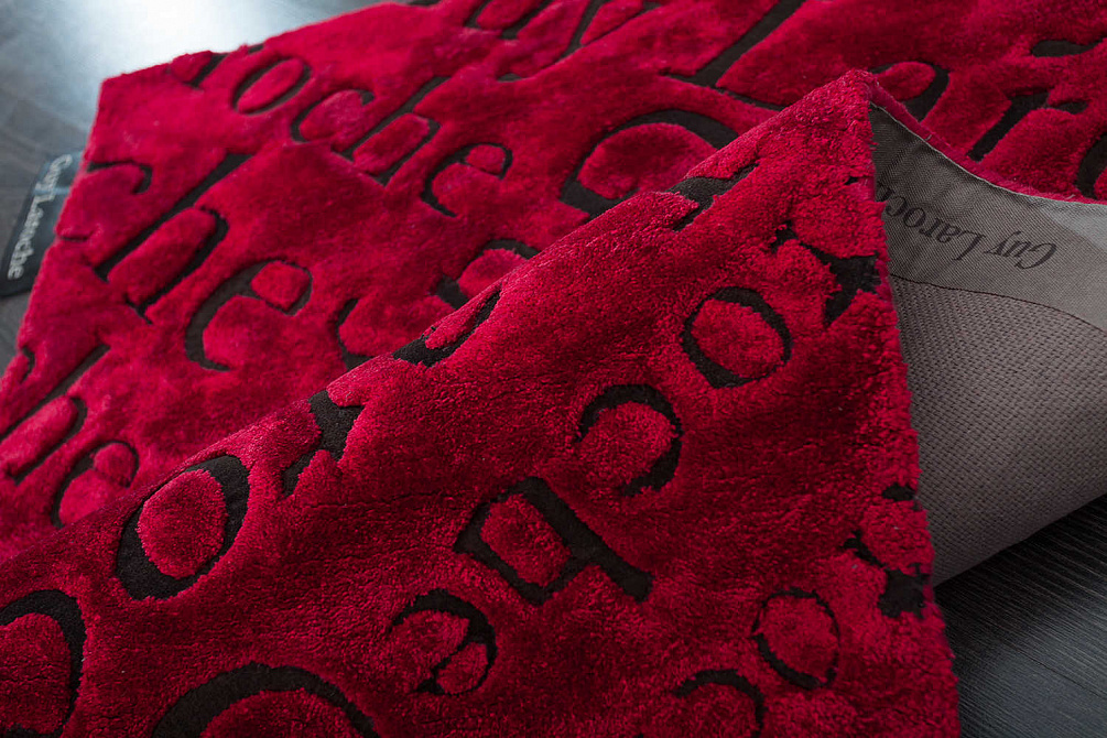 Индийский ковер из арт-шёлка, шерсти и шкуры «GUY LAROCHE» ARAGON(16)-RED