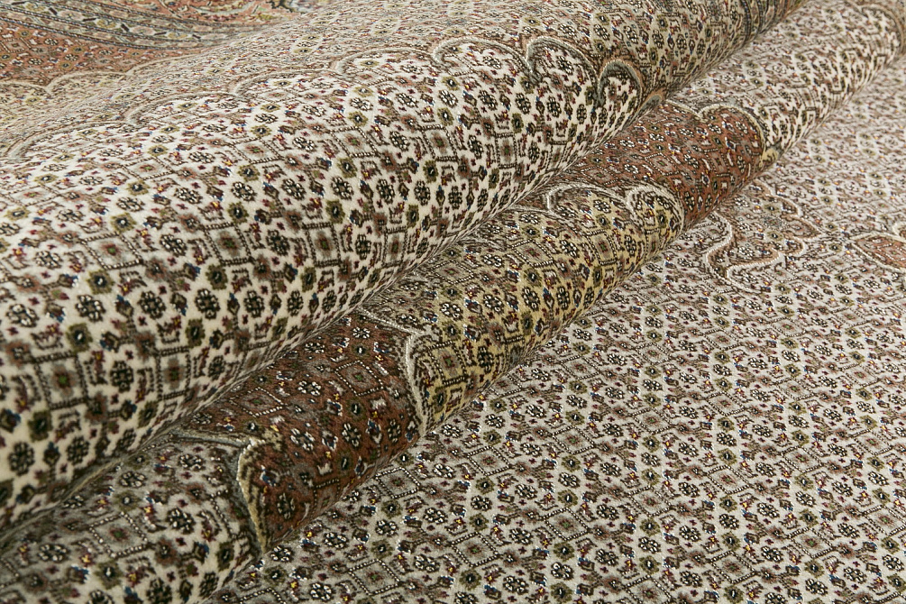 Иранский ковёр из шерсти и шёлка «TABRIZ MAHI» 13-180-IR