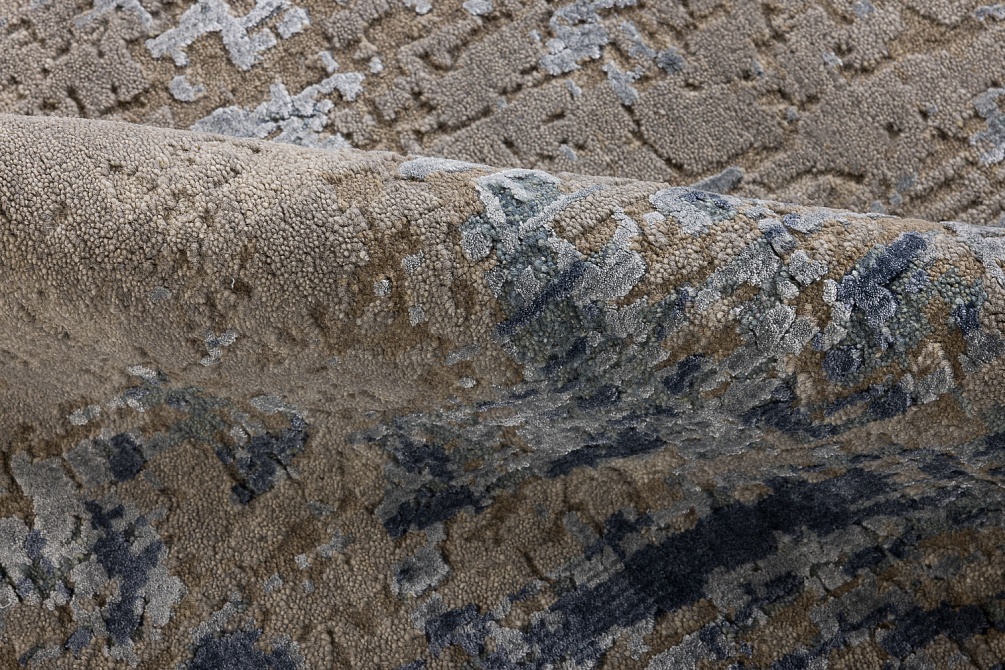 Индийский ковер из шерсти и бамбукового шёлка «UVENUTI» LRB1545-C.GREY-B.MIRAGE