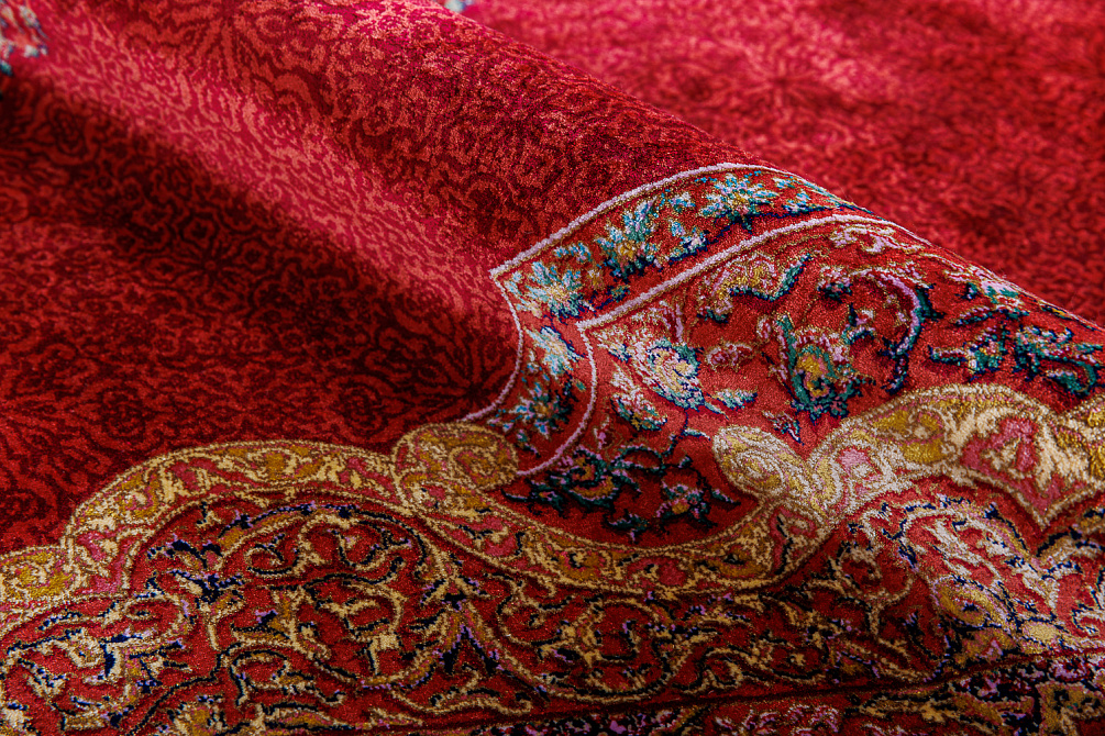Иранский ковер из шёлка и модала «MASTERPIECE QUM» 019-21-TORANJ-RED