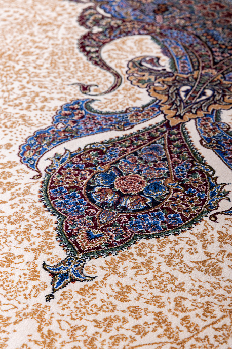 Иранский ковёр из шёлка и модала «QUM PERSIAN» 606-CRM