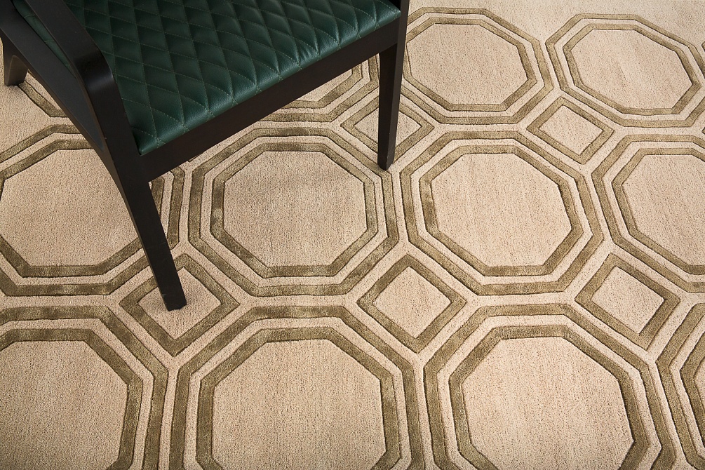 Индийский ковер из арт-шёлка и шерсти «OCTAGON RUG» LIGHT BEIGE