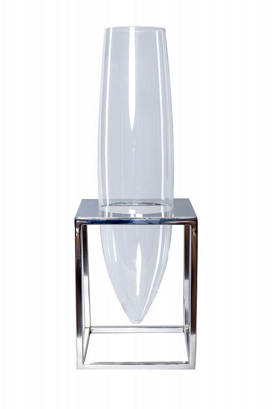 Ваза на серебряном подстолье высокая