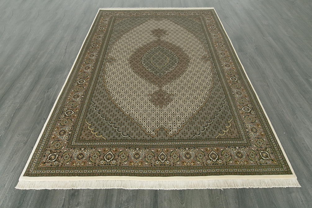 Иранский ковёр из шерсти и шёлка «TABRIZ MAHI» 11-229-IR