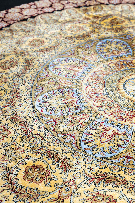 Иранский ковёр из шёлка и модала «MASTERPIECE QUM» 051-21-GRAND MEDALION BLACK-GOLD