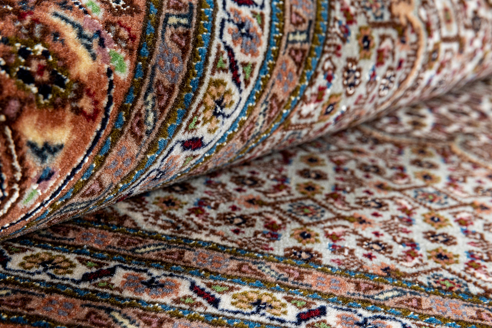 Иранский ковёр из шерсти и шёлка «TABRIZ MAHI» 11-113-IR