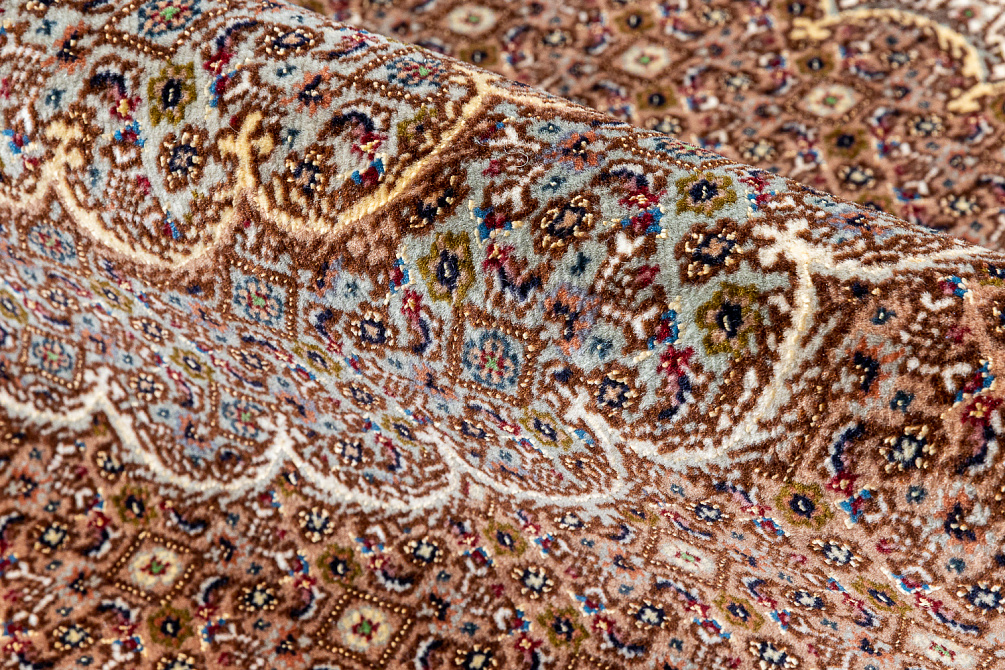 Иранский ковёр из шерсти и шёлка «TABRIZ MAHI» 12-300-IR