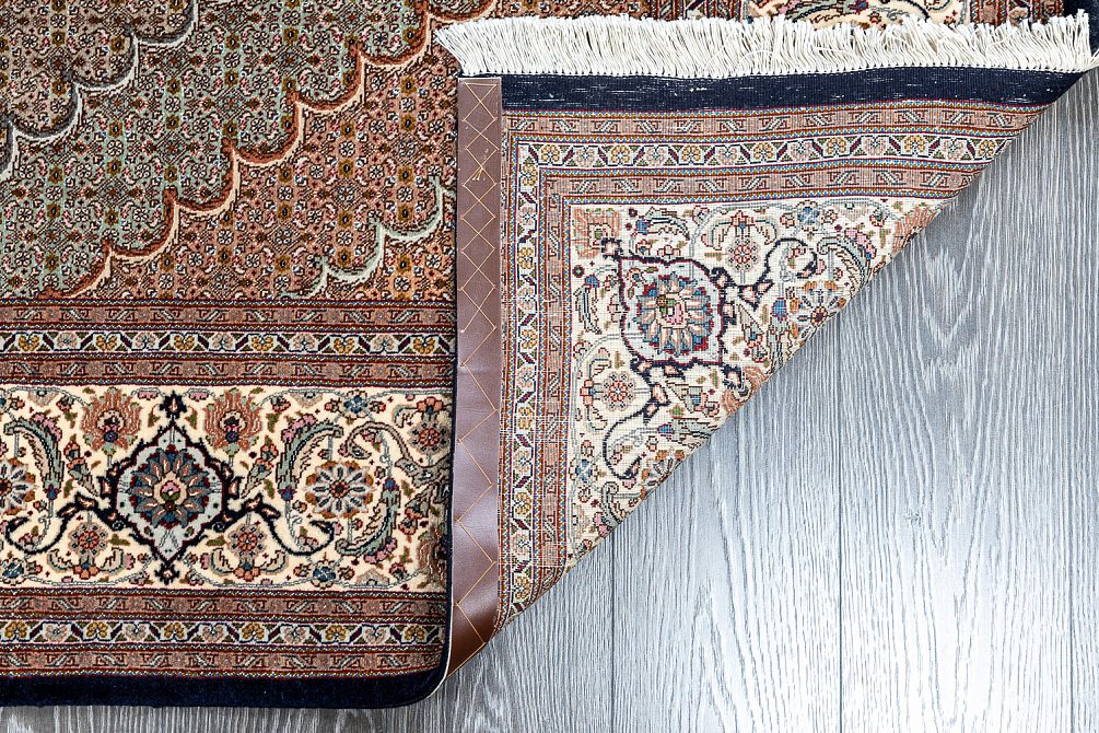 Иранский ковёр из шерсти и шёлка «TABRIZ MAHI» 10-470-IR