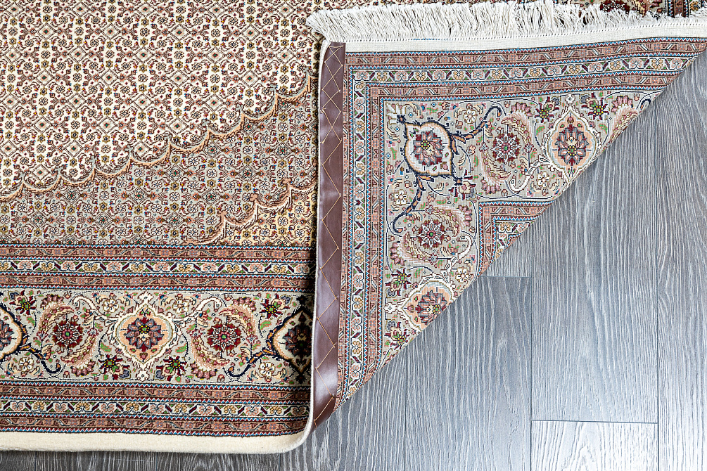 Иранский ковёр из шерсти и шёлка «TABRIZ MAHI» 13-31-IR