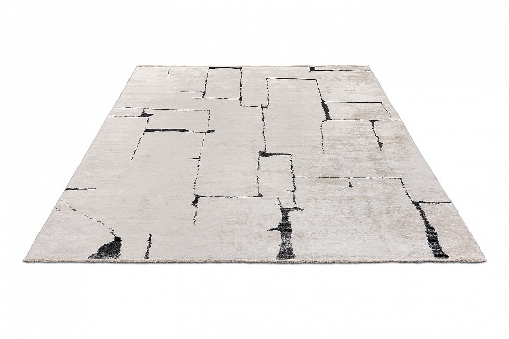 Турецкий ковер из хлопка, вискозы и акрила «SHELL» 3704-TRACE BLACK - ECRU 3