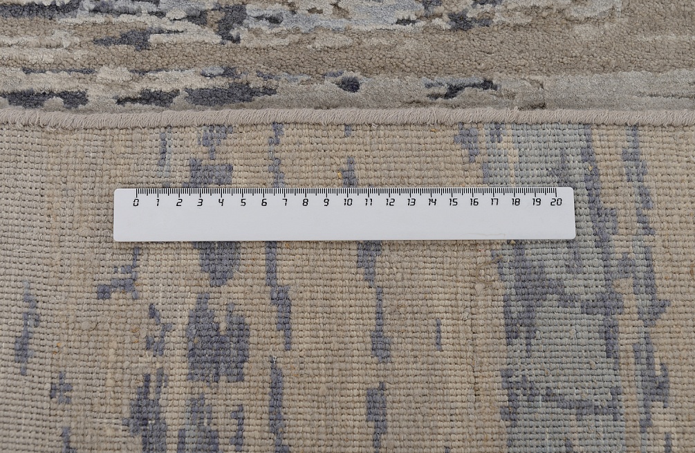 Индийский ковер из шерсти и арт-шёлка «CHAOS THEORY» ESK433-SGRY-CHI