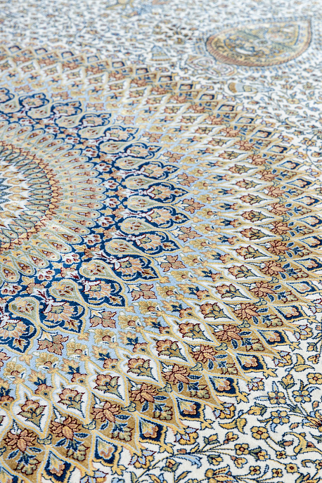 Иранский ковёр из шёлка и модала «MASTERPIECE QUM» 021-21-DAVARI HAYAM