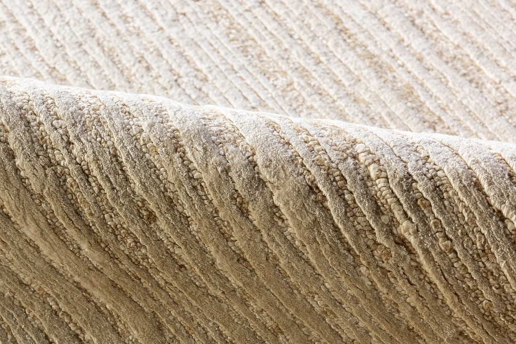 Индийский ковер из шёлка «BLANC DE BLANCS» KE2422-IVORY-BEIGE