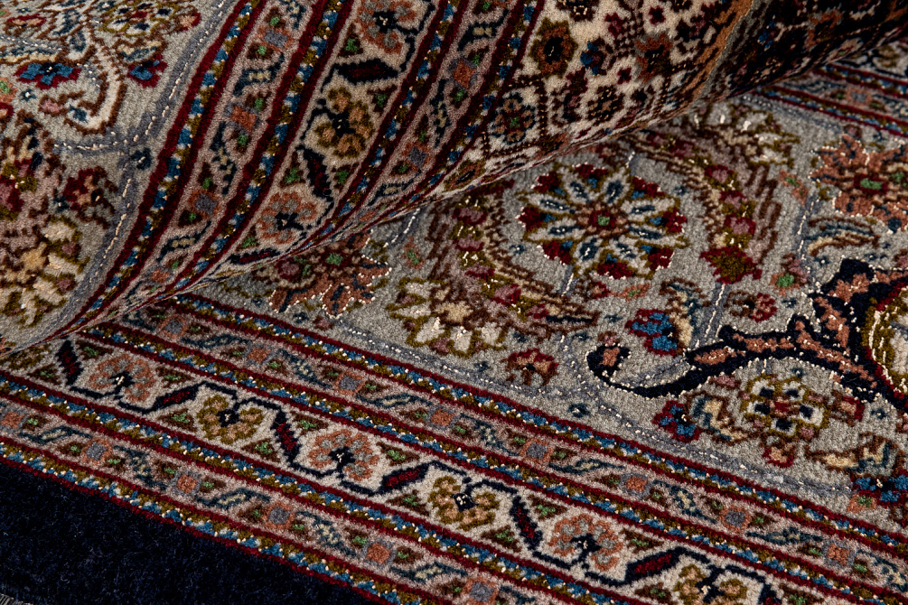 Иранский ковёр из шерсти и шёлка «TABRIZ MAHI» 12-301-IR