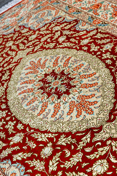 Иранский ковёр из шёлка «GHOUM-SEIDE» 801-4010/S-IR