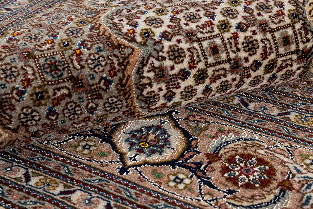 Иранский ковёр из шерсти и шёлка «TABRIZ MAHI» 13-177-IR