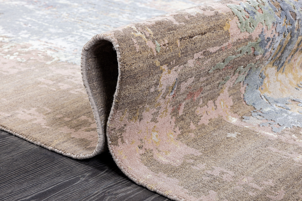 Индийский ковёр из шерсти и бамбукового шёлка «CHAOS THEORY» ESK439-AWHT-PBLU