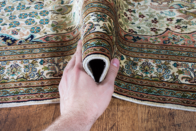 Индийский ковёр из шёлка