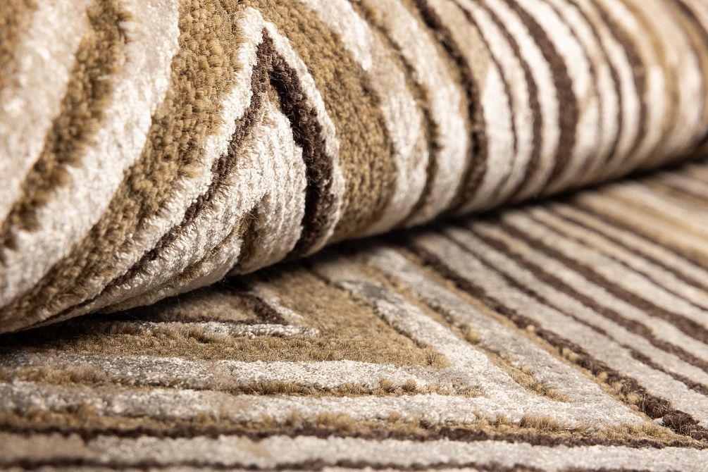 Индийский ковер из бамбукового шёлка, шерсти и хлопка «UVENUTI» LRB1666-MBROWN-LCOFFEE