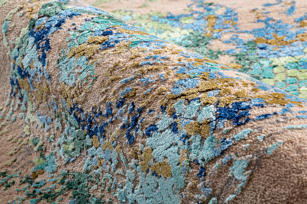 Индийский ковёр из шерсти и бамбукового шёлка «UNSTRING» SRB713-PTINT-PNEED
