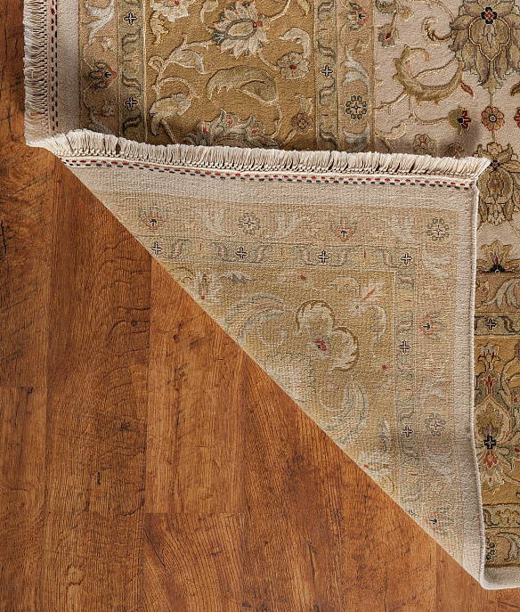 Индийский ковёр из шерсти, шёлка и хлопка «AURORA 14/14» QNQ16-MIVR-RGLD