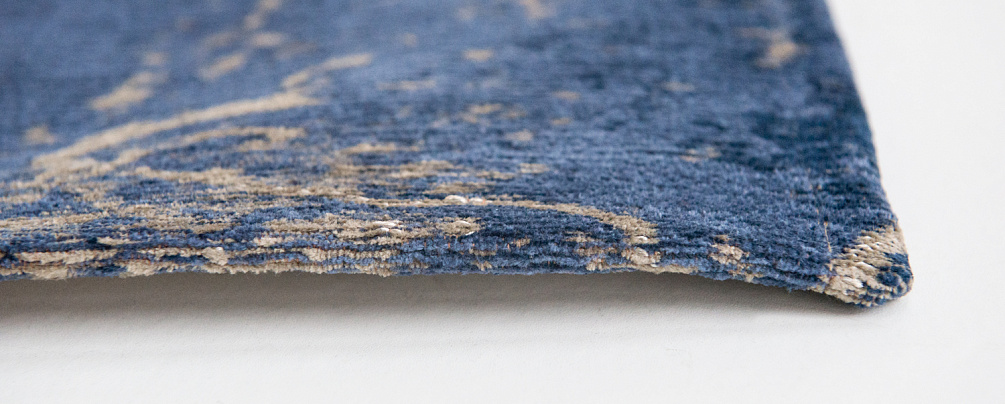 Бельгийский ковер из полиэфирного шёлка и синтетики «MAD MEN» 8629-ABYSS-BLUE