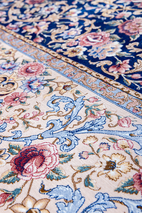 Иранский ковёр из шёлка и модала «MASTERPIECE QUM» 021-22-POLONAISE-BLUE
