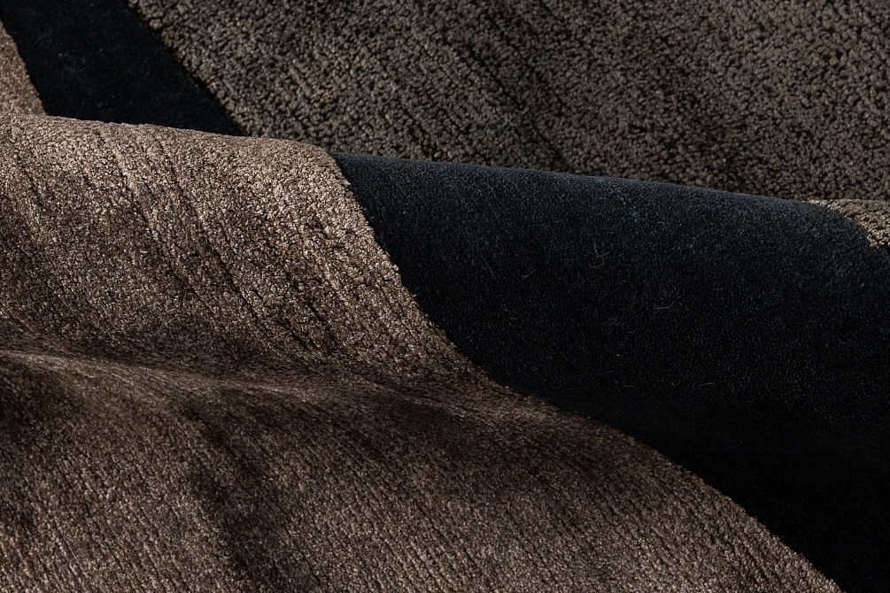 Индийский ковер из шерсти, шёлка и эвкалиптового шёлка «TECTONIC» D3-C4