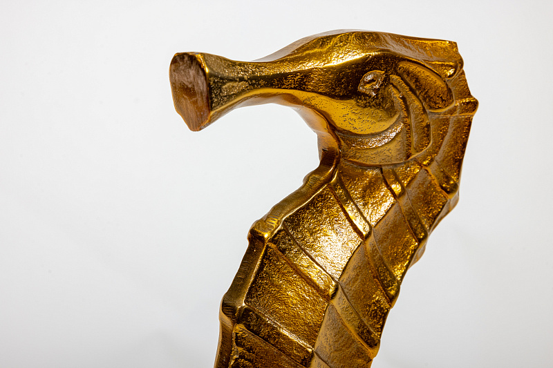 Декор настольный Морской конек золото