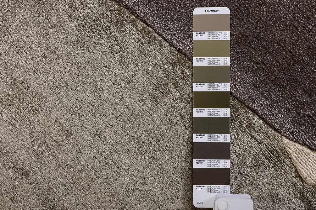 Индийский ковер из шерсти, шёлка и эвкалиптового шёлка «TECTONIC» D1-C4