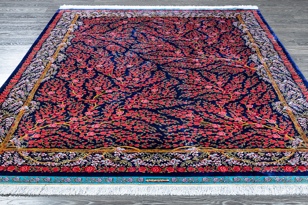 Иранский ковер из шёлка и модала «MASTERPIECE QUM» 018-21-HERMES NAVY ROSE