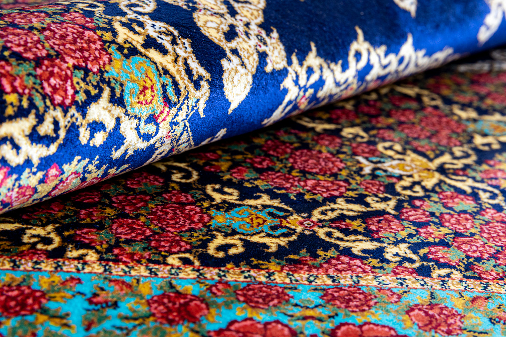 Иранский ковёр из шёлка и модала «MASTERPIECE QUM» 062-21-ROSES-NAVY